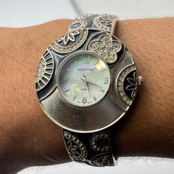Vintage Silver & Black Persona Flower Watch - Picture 1 of 3